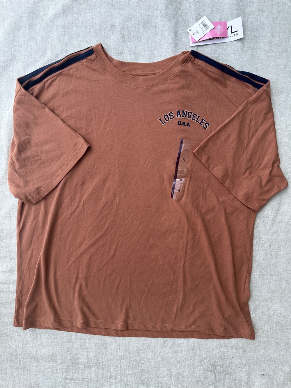 Vinyl Threads Los Angeles Graphic T‑Shirt - NWT (XL)